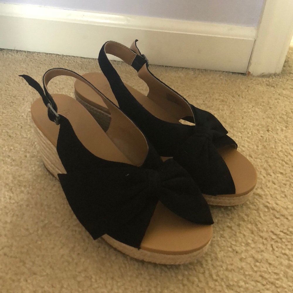 uggs black bow sandals